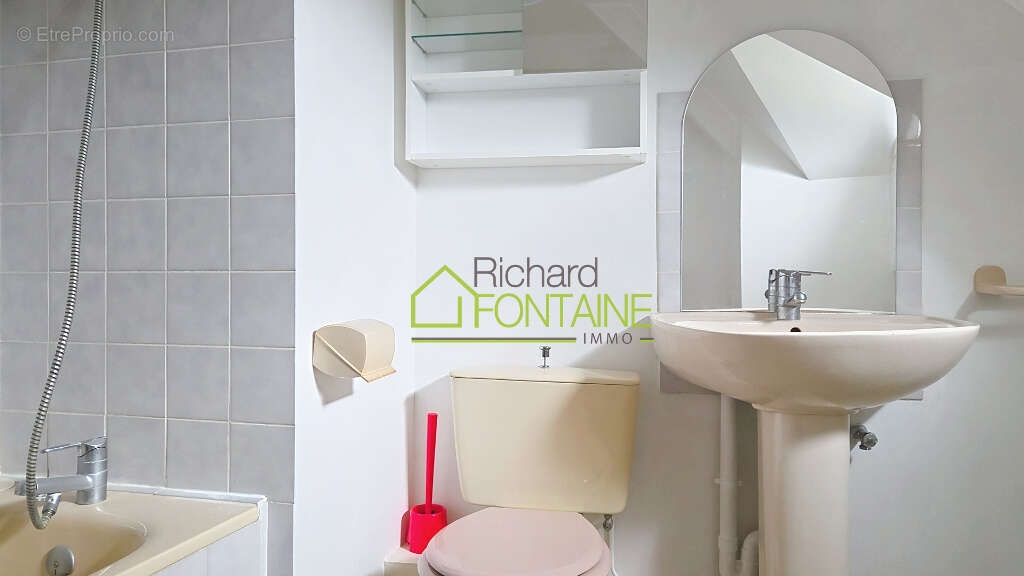 Appartement  T2 de 39 m² en dernier étage exposé sud  proche centre à pieds - photo 7