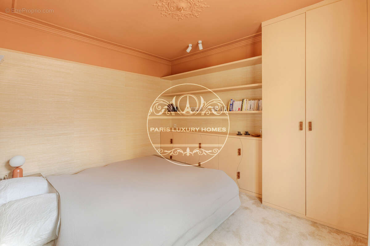 Appartement à PARIS-3E