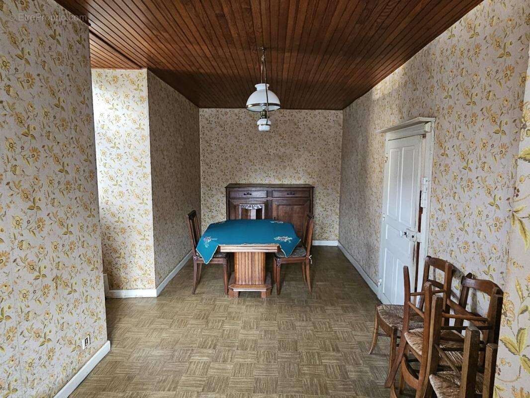 Maison à SAINT-PARDOUX-CORBIER