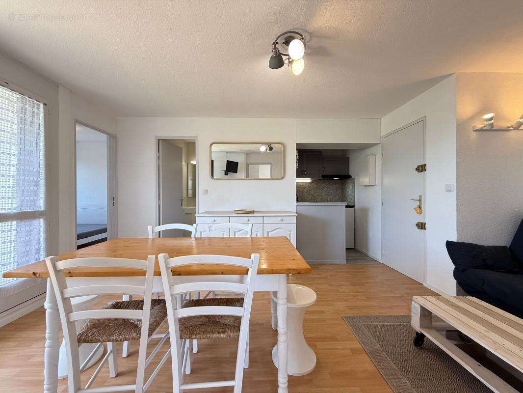 Appartement à VAUX-SUR-MER