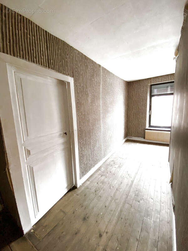 Maison spacieuse, proche centre jeumont ecoles et commerces - photo 7