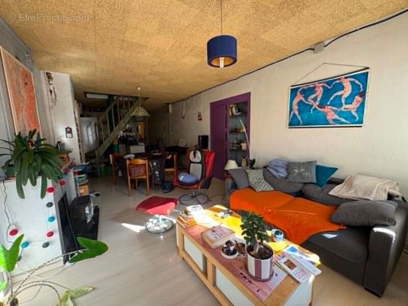 Appartement à VEYNES