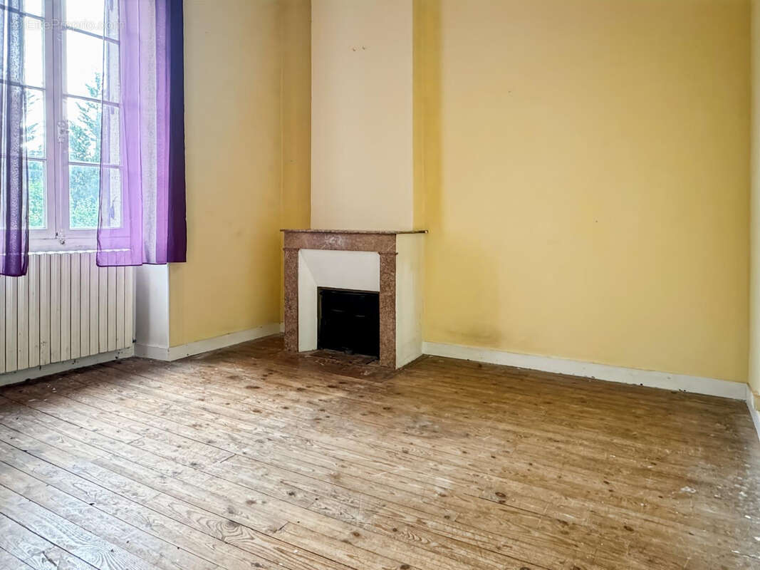 Maison à BOURG-DU-BOST