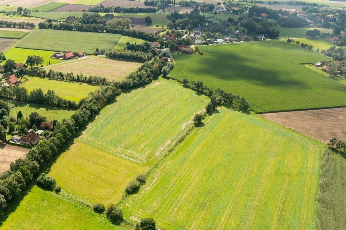 Terrain à AUBIGNY