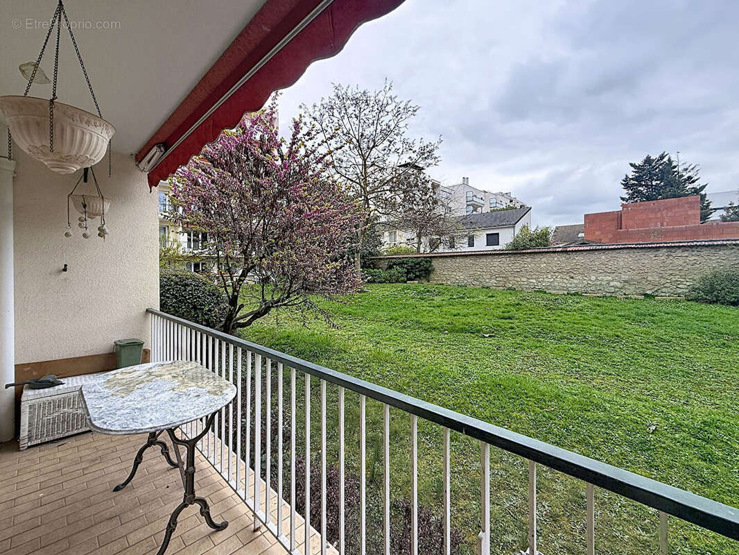 Appartement à SAINT-MAUR-DES-FOSSES