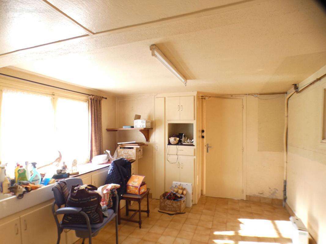 Maison à TERRASSON-LAVILLEDIEU