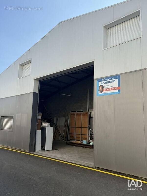 Photo 1 - Commerce à BRIE-COMTE-ROBERT