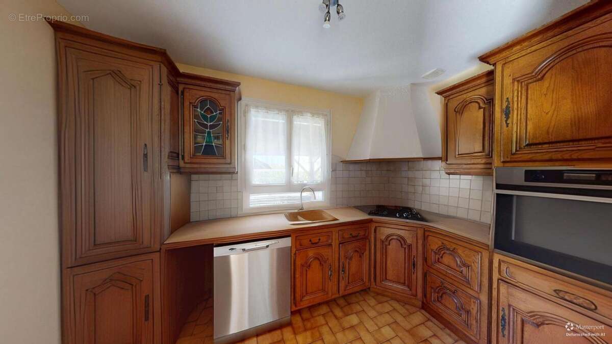 Maison à JOUY-LE-CHATEL