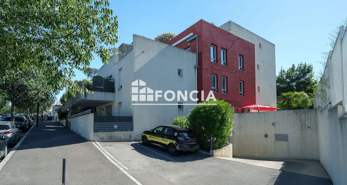 A vendre t3 libre de toute occupation + stationnement - photo 8