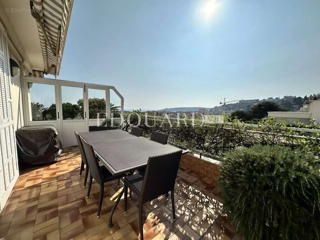 Appartement à MENTON