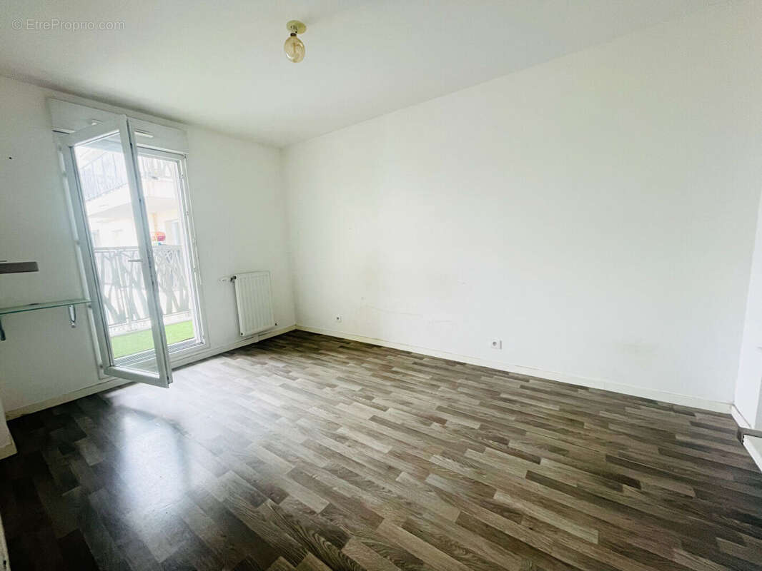 Appartement à SARTROUVILLE