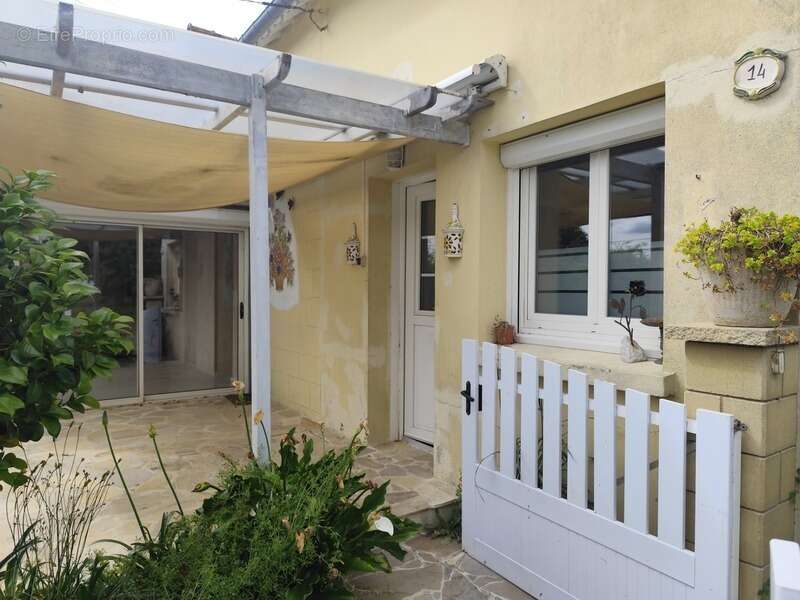 Maison à SAINT-VINCENT-SUR-OUST