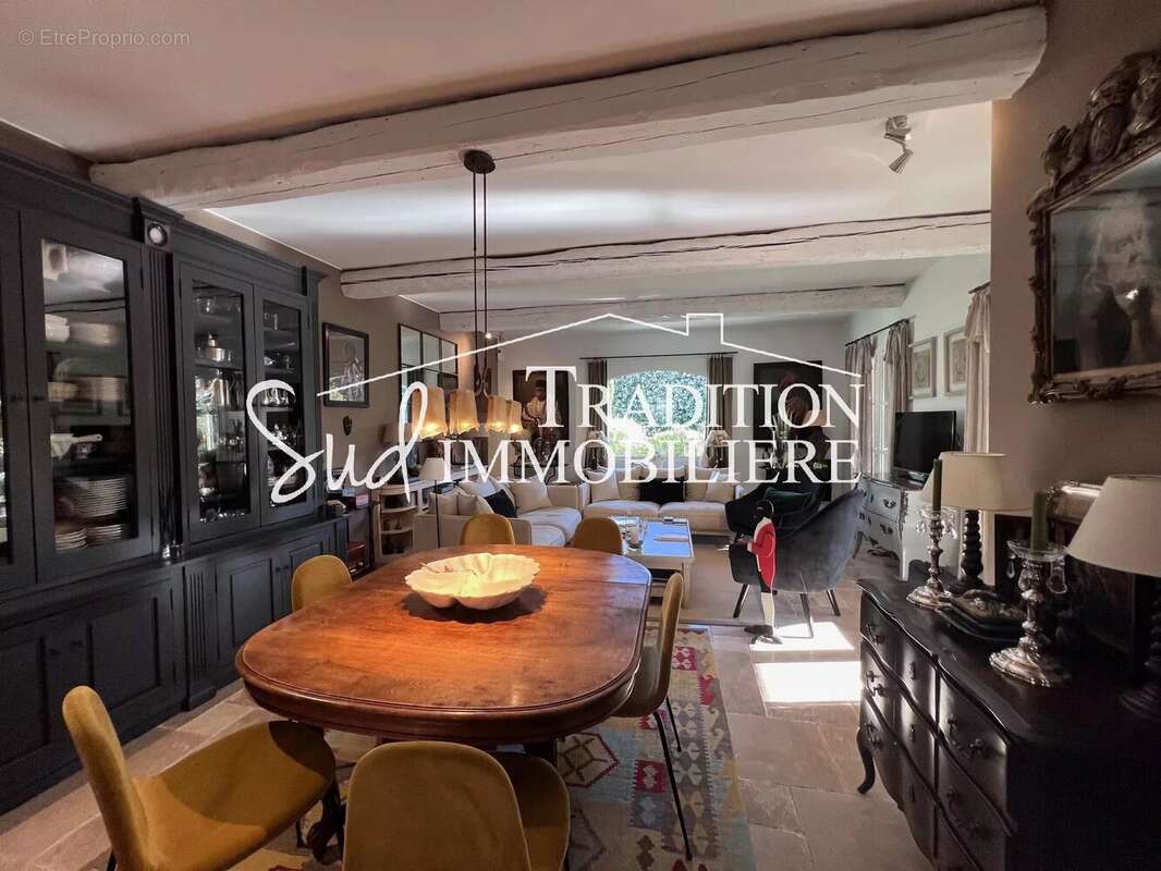 Maison à MAUSSANE-LES-ALPILLES