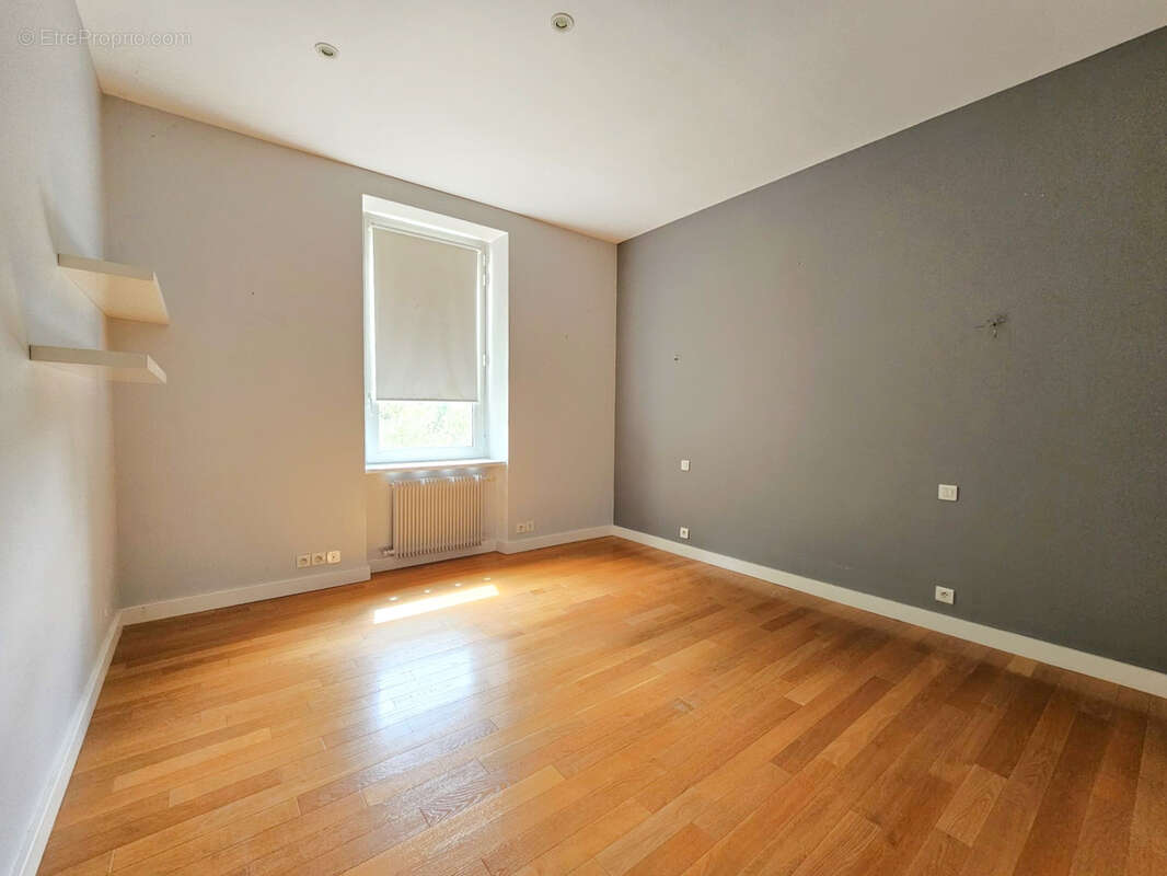 Demeure de caractère au cœur de la ville   450m2 -10 chambres- piscine sur parc de 8000m2 Coliving-Coworking- - photo 41