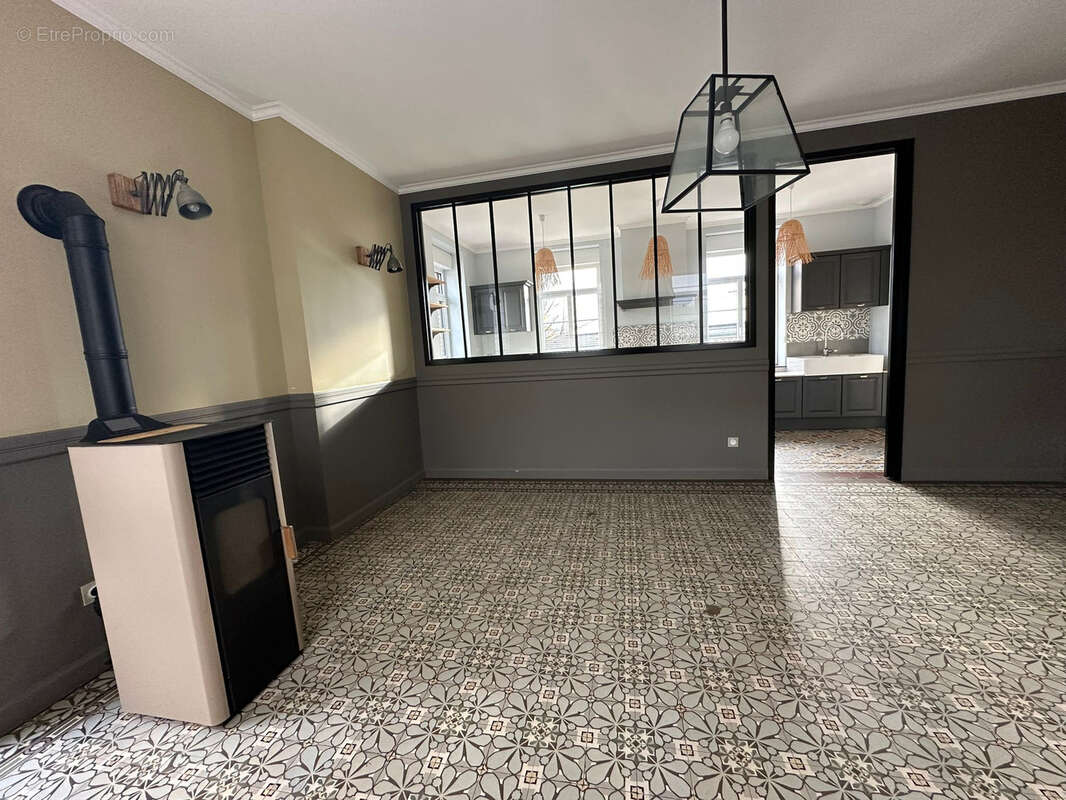 Maison à WARGNIES-LE-PETIT