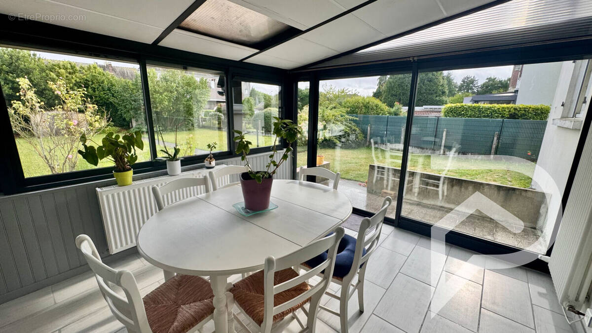 Maison à CREPY-EN-VALOIS