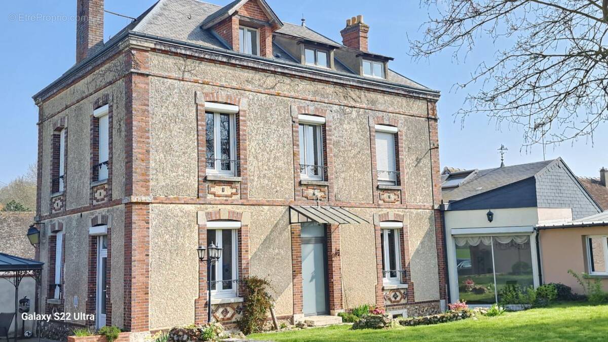 Maison à BAILLEAU-ARMENONVILLE