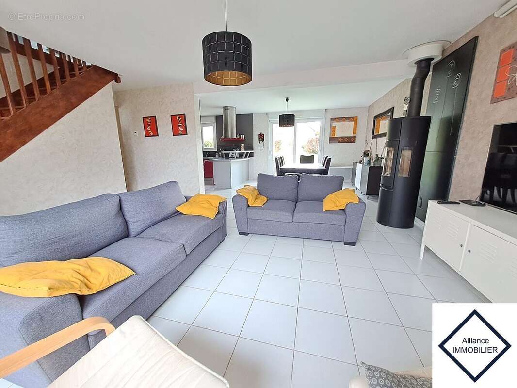 Maison à MONTAUBAN-DE-BRETAGNE