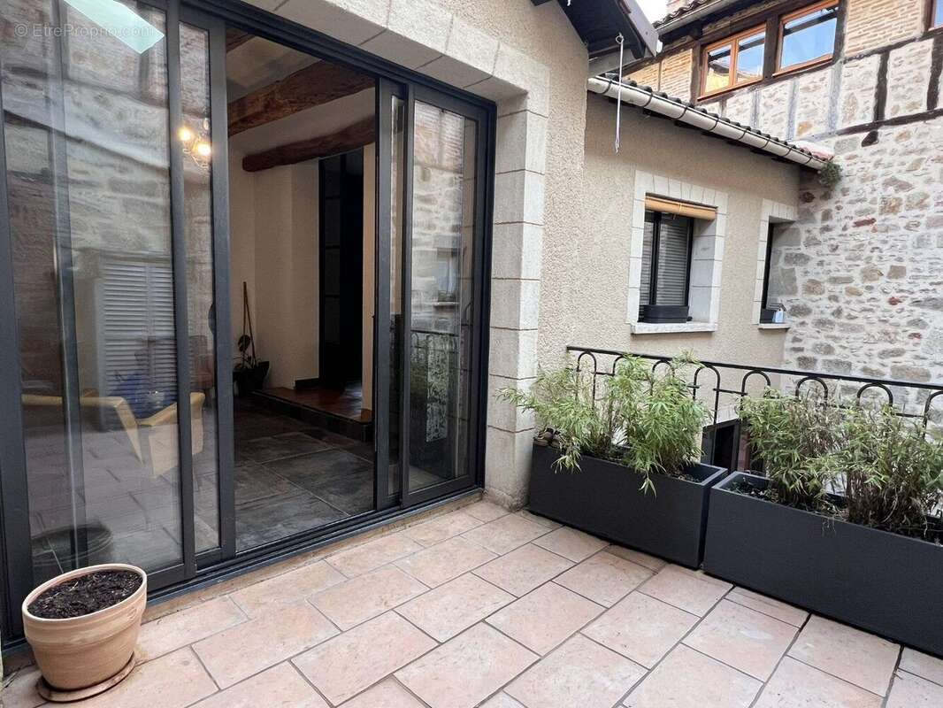 Opportunité dans Centre Historique Maison avec terrasse ... - photo 11