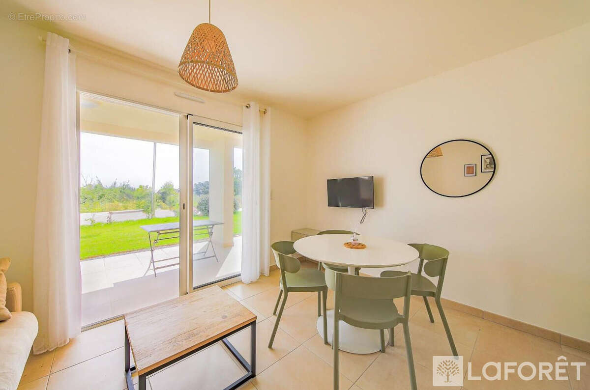 Appartement à LINGUIZZETTA