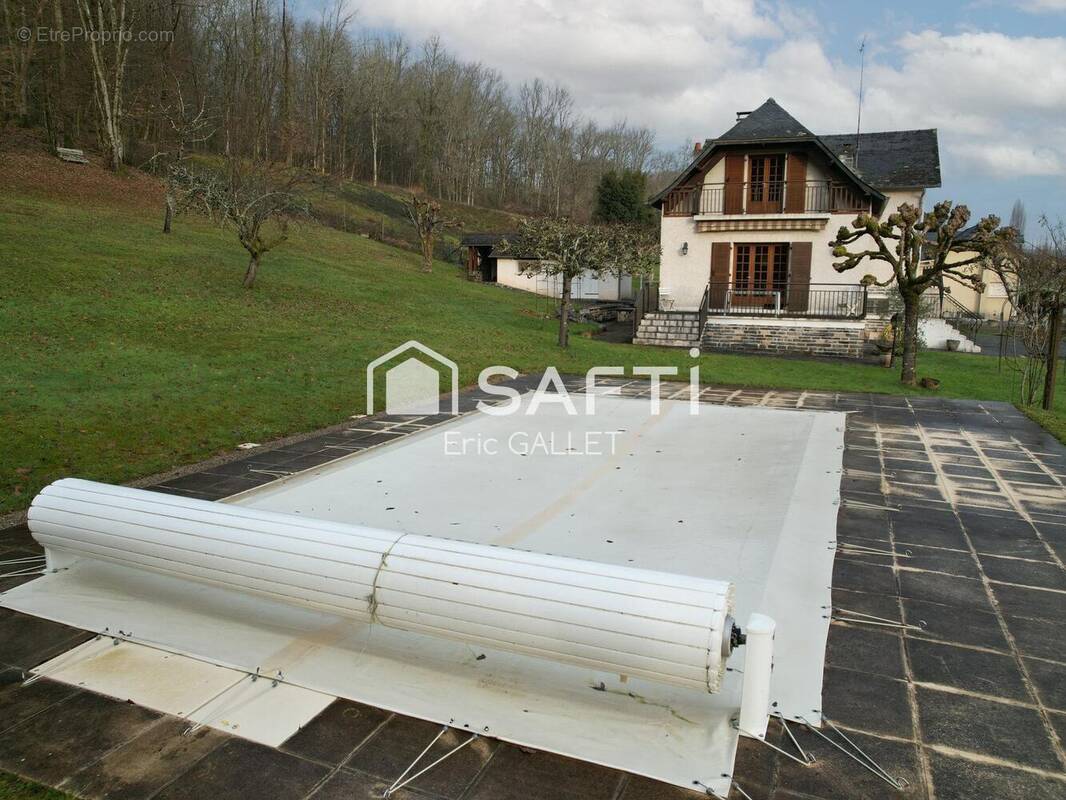 Photo 1 - Maison à SAINT-VIANCE