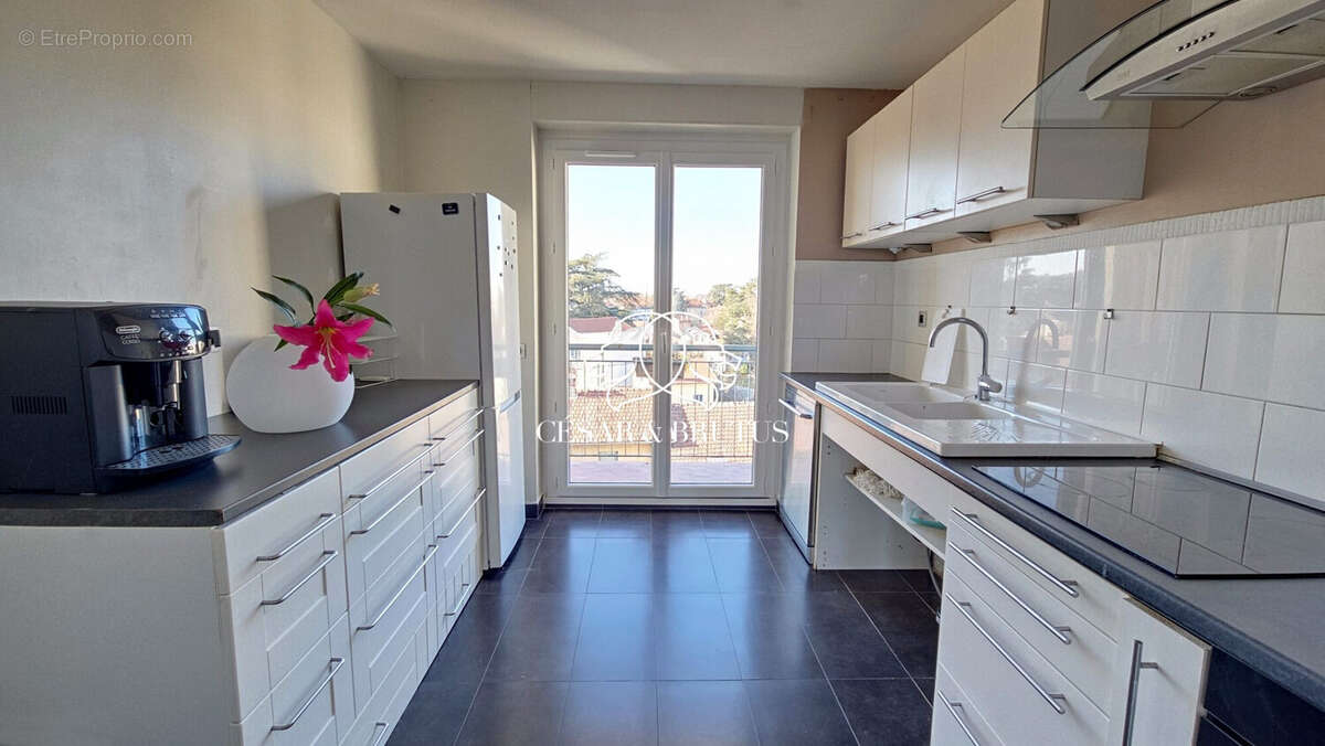Appartement à LYON-5E