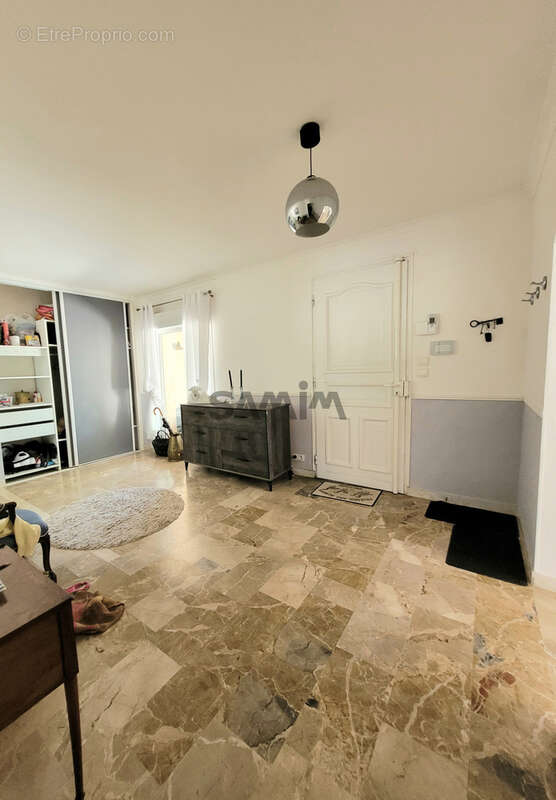 Maison à CLARENSAC
