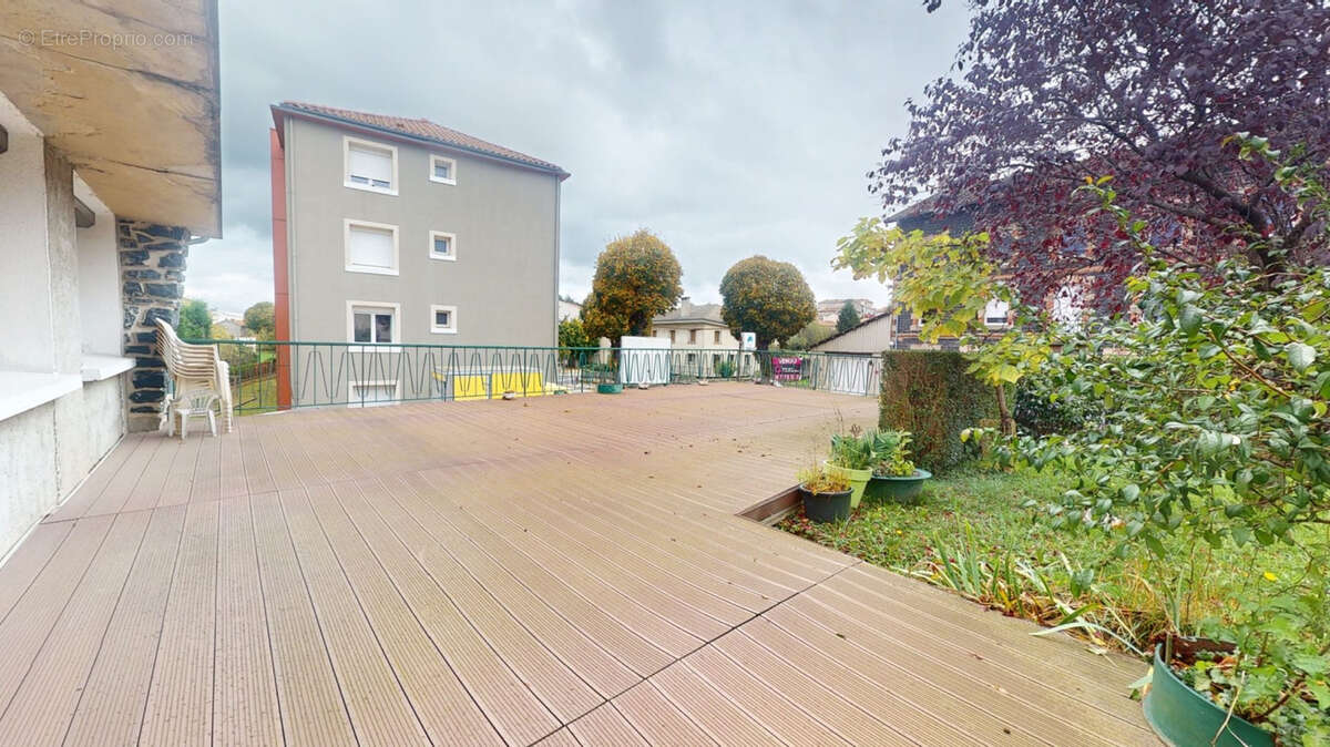 Maison à YSSINGEAUX