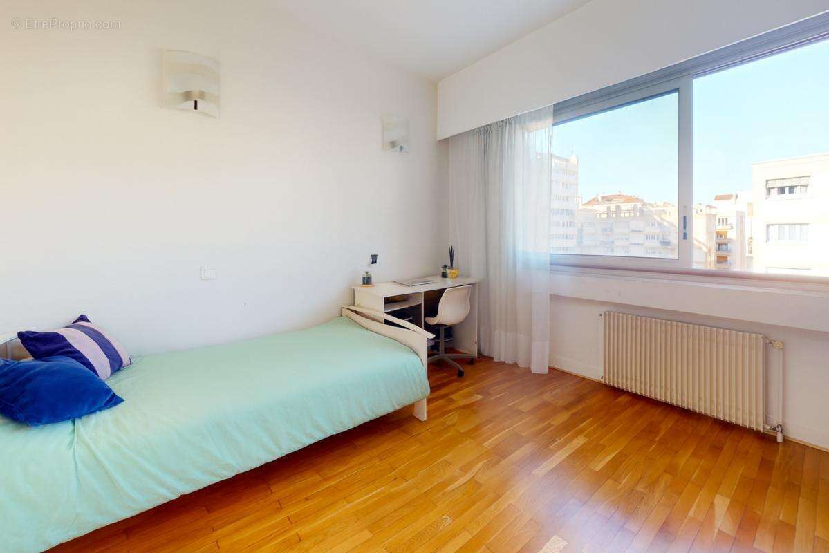 Appartement à LYON-6E