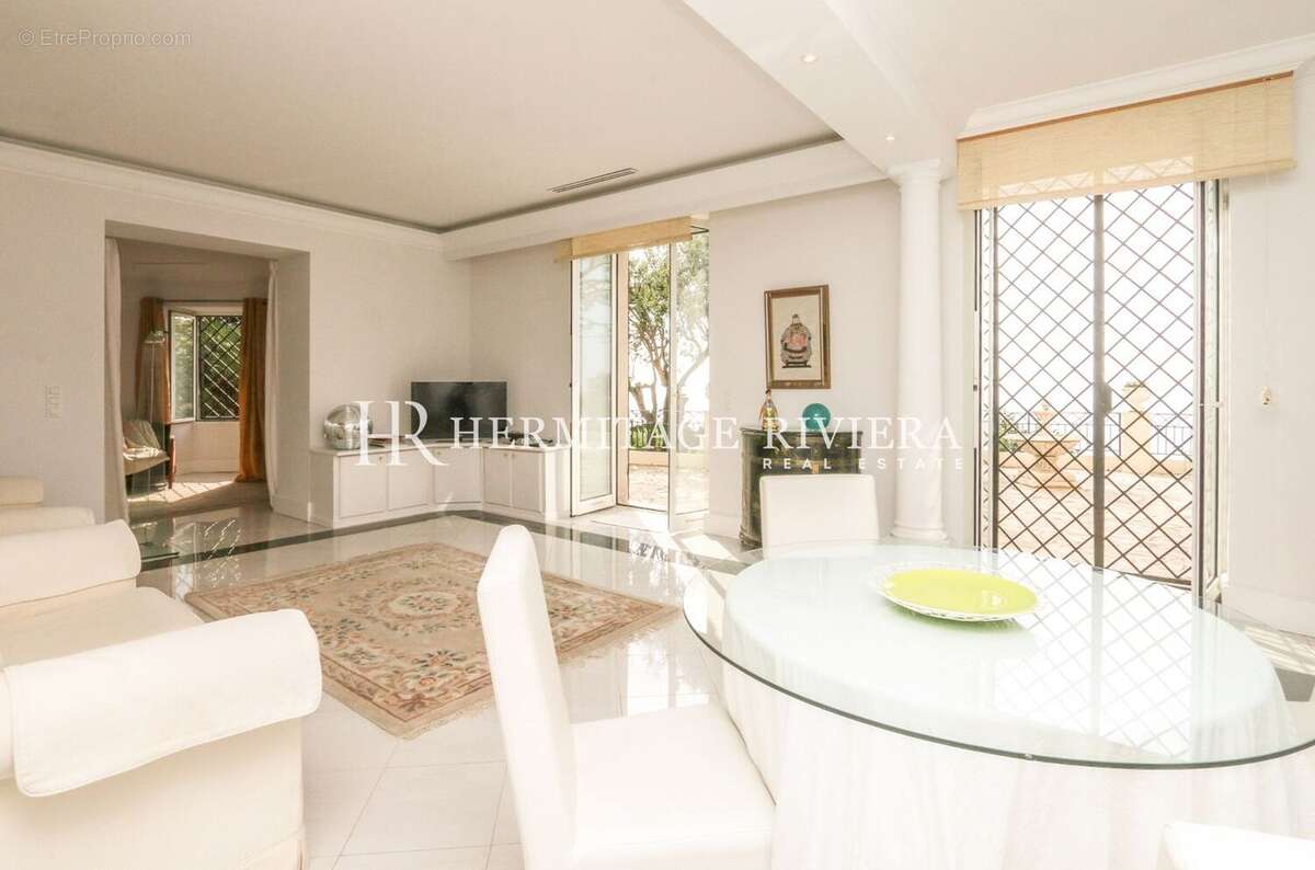 Appartement à CAP-D'AIL