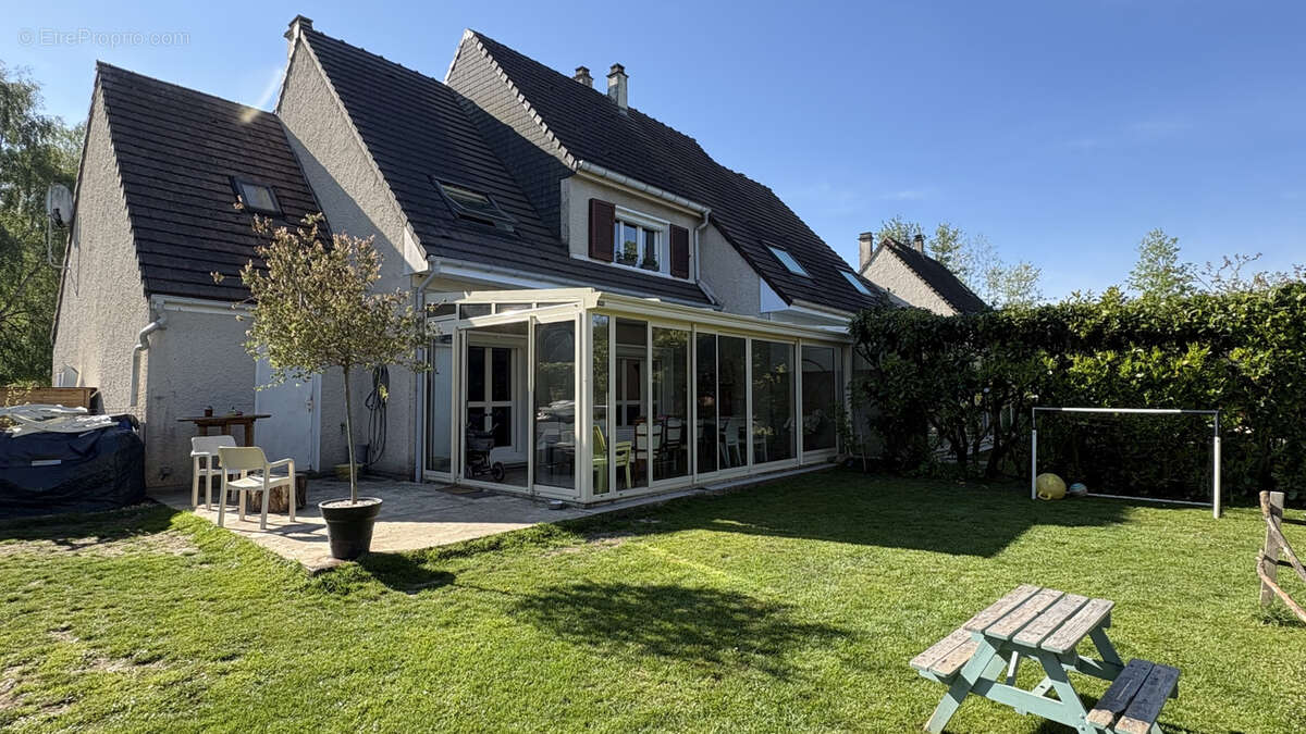 Maison à CIRES-LES-MELLO