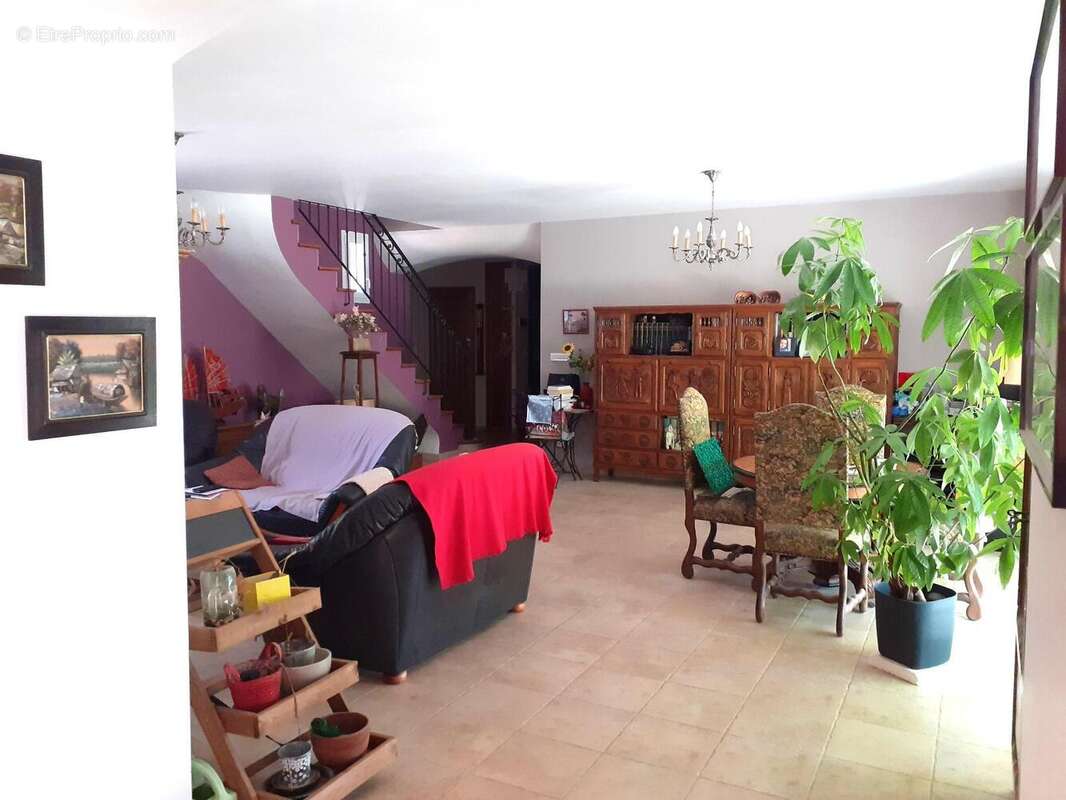   - Maison à DRAGUIGNAN