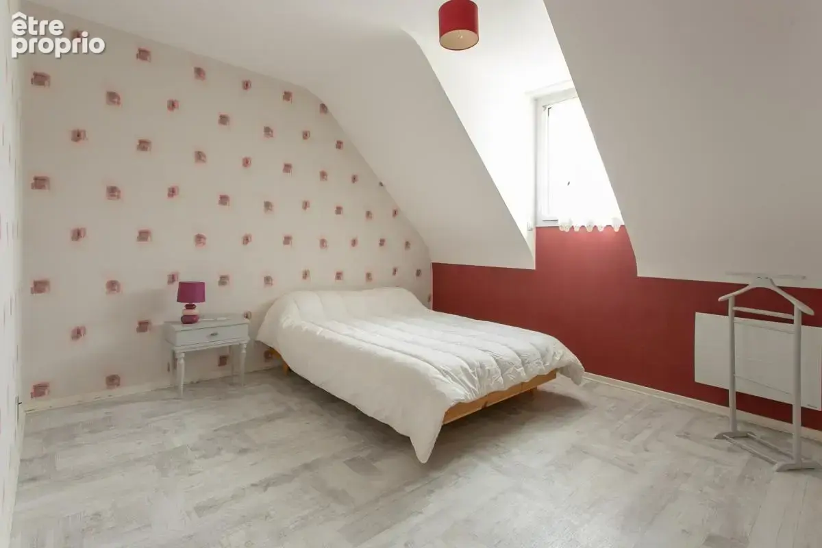 BAISSE DE PRIX  Maison 4 chambres en plein bourg de MESANGE - photo 13
