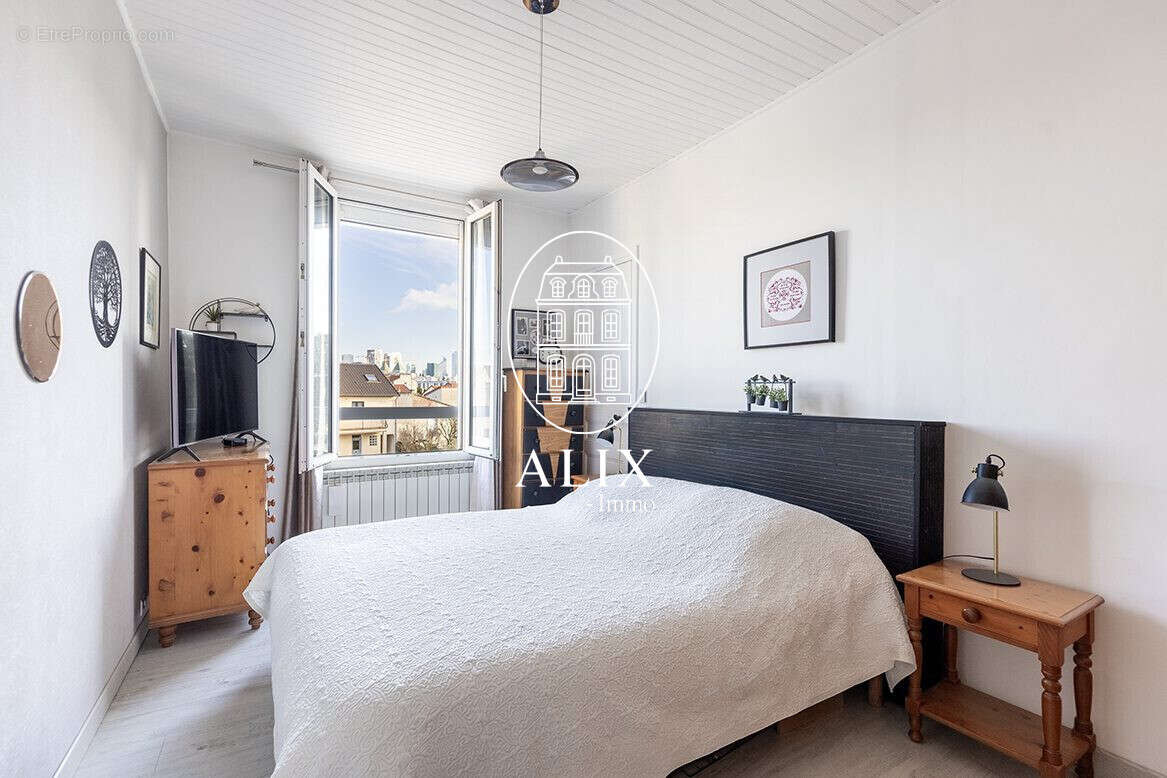 Maison à NANTERRE