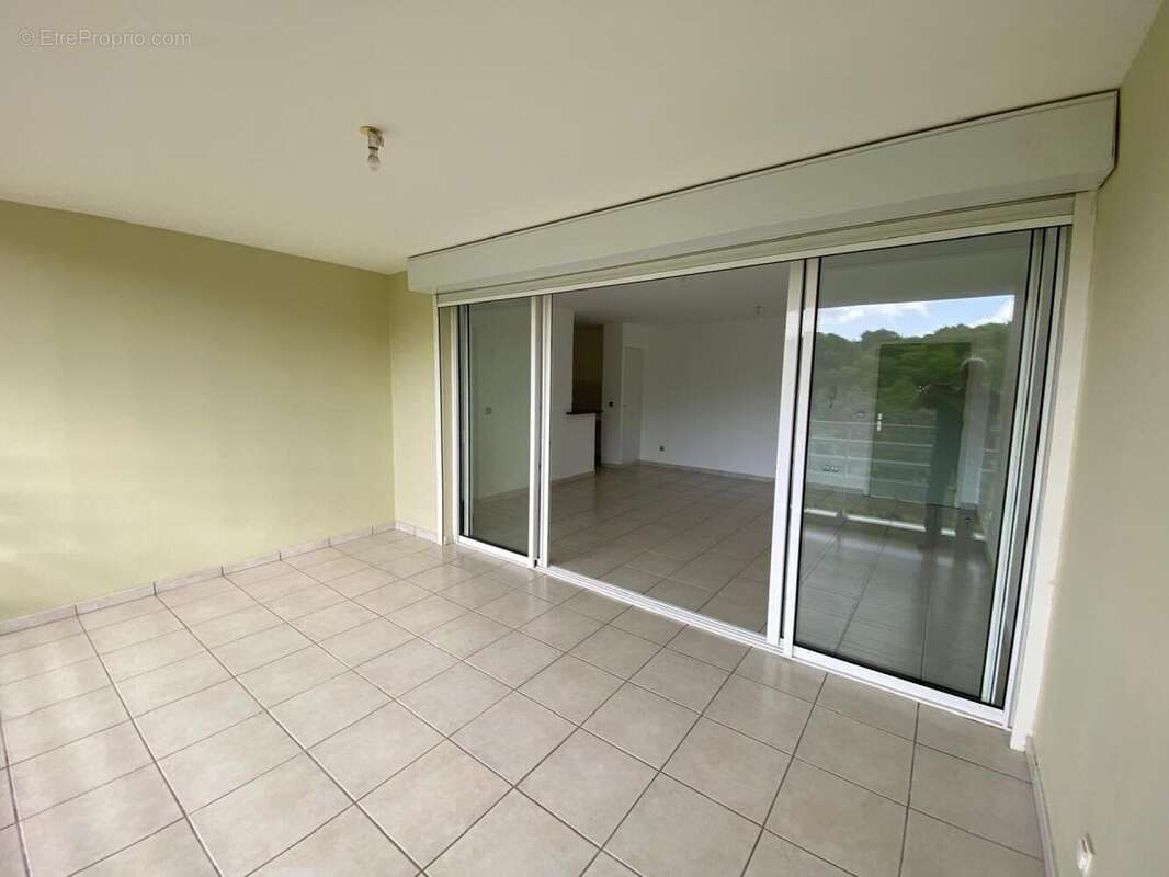 Appartement 60 m² à Fort-De-France  - photo 4