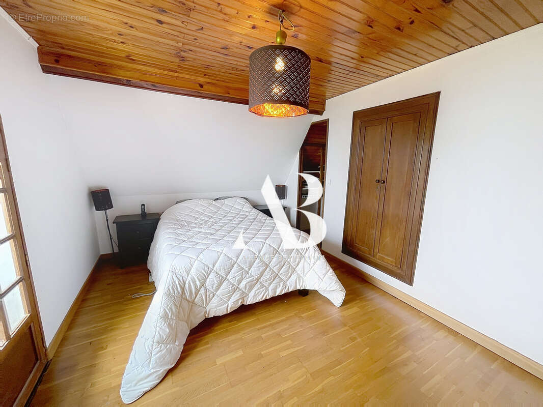 Maison à LE PLESSIS-FEU-AUSSOUX