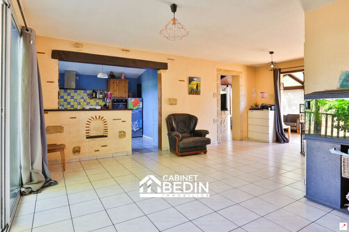 Maison 123 m² à Ychoux  - photo 6