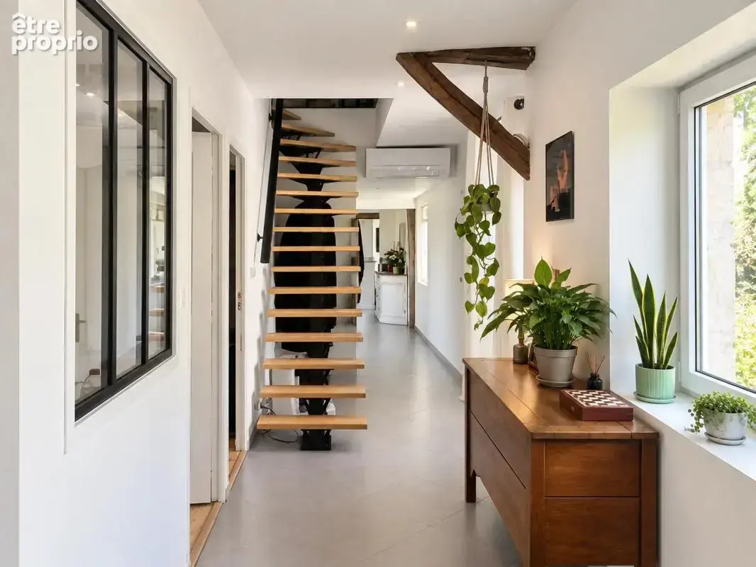Maisons, 8 pièces à Ladon - Potentiel de 300m2 - photo 8