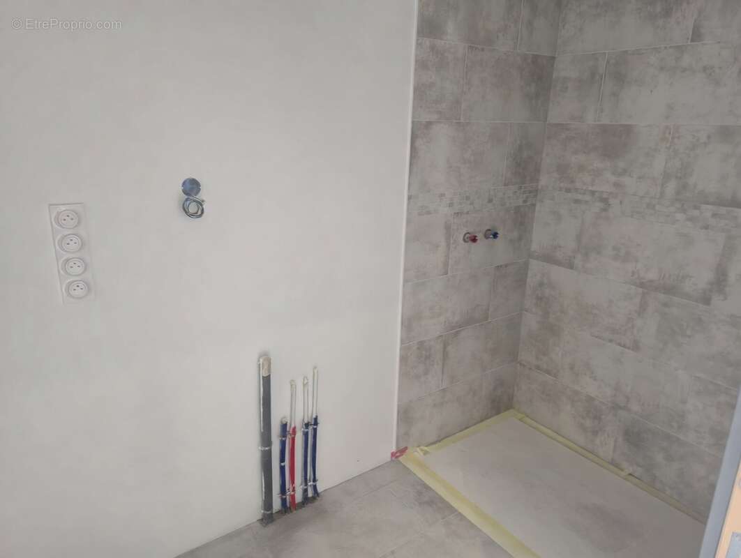 Appartement à BARAQUEVILLE