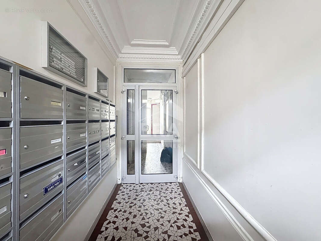 Appartement à PARIS-12E