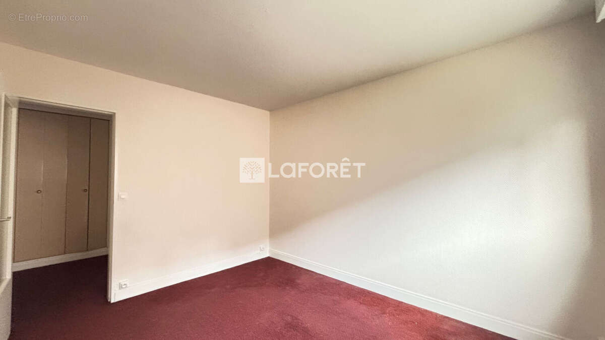 Appartement à PARIS-20E