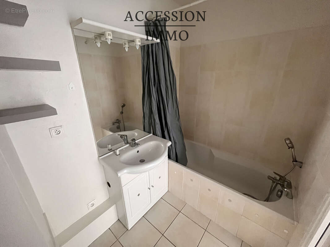 2 pièces avec CHAMBRE Dijon TOISON D'OR 34 m2 au 2ème étage dans Résidence Ravalée avec balcon /Cave + Parking - photo 9
