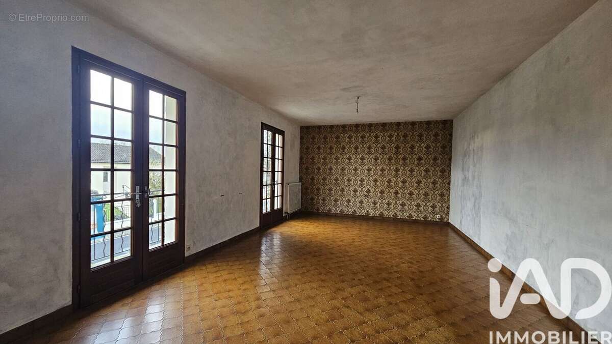 Photo 2 - Maison à RUFFEC