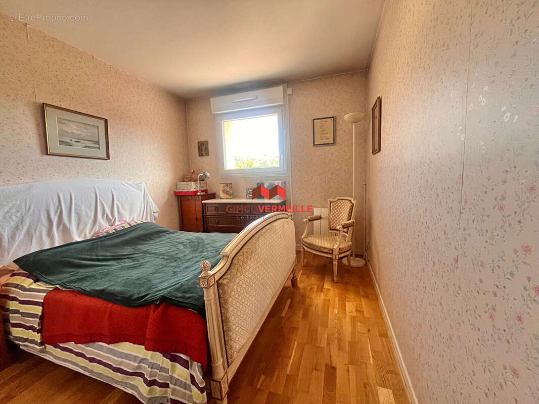 Appartement à LA CELLE-SAINT-CLOUD