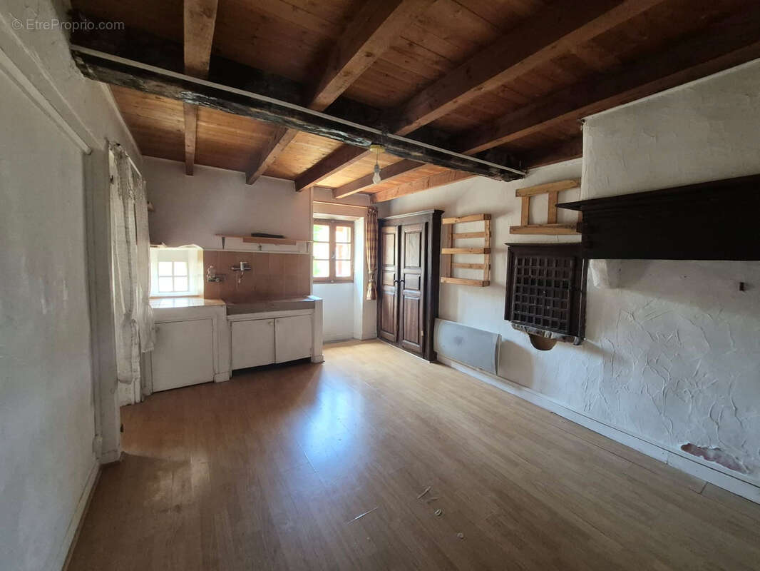 Maison de village avec terrasse - photo 6