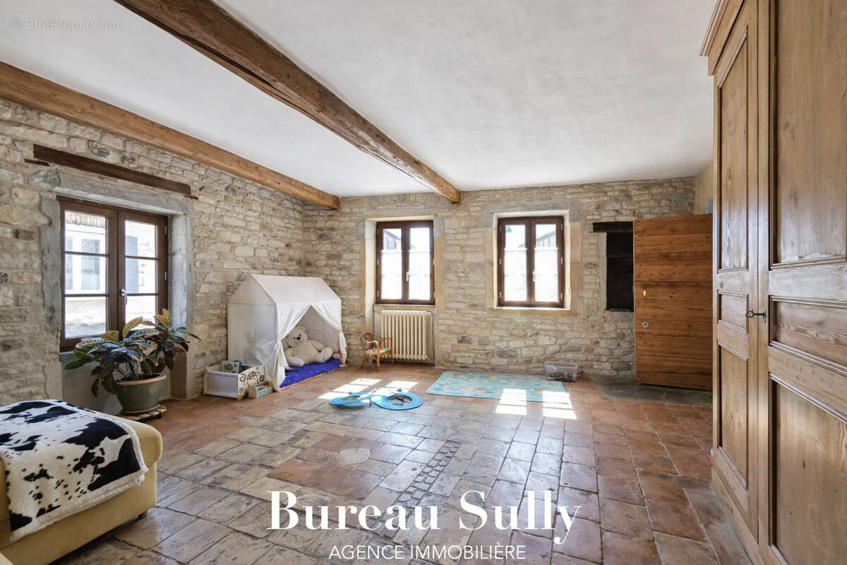 Maison à MARCILLY-D'AZERGUES