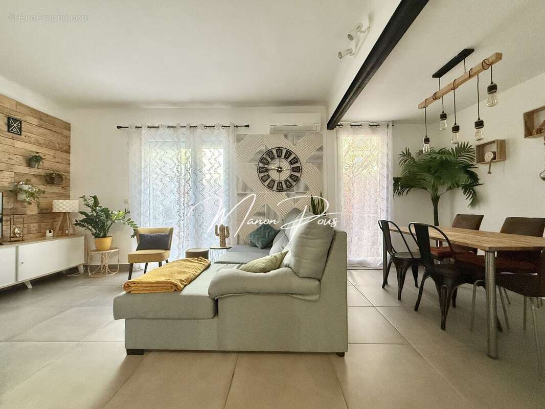 Maison à SAINT-ESTEVE