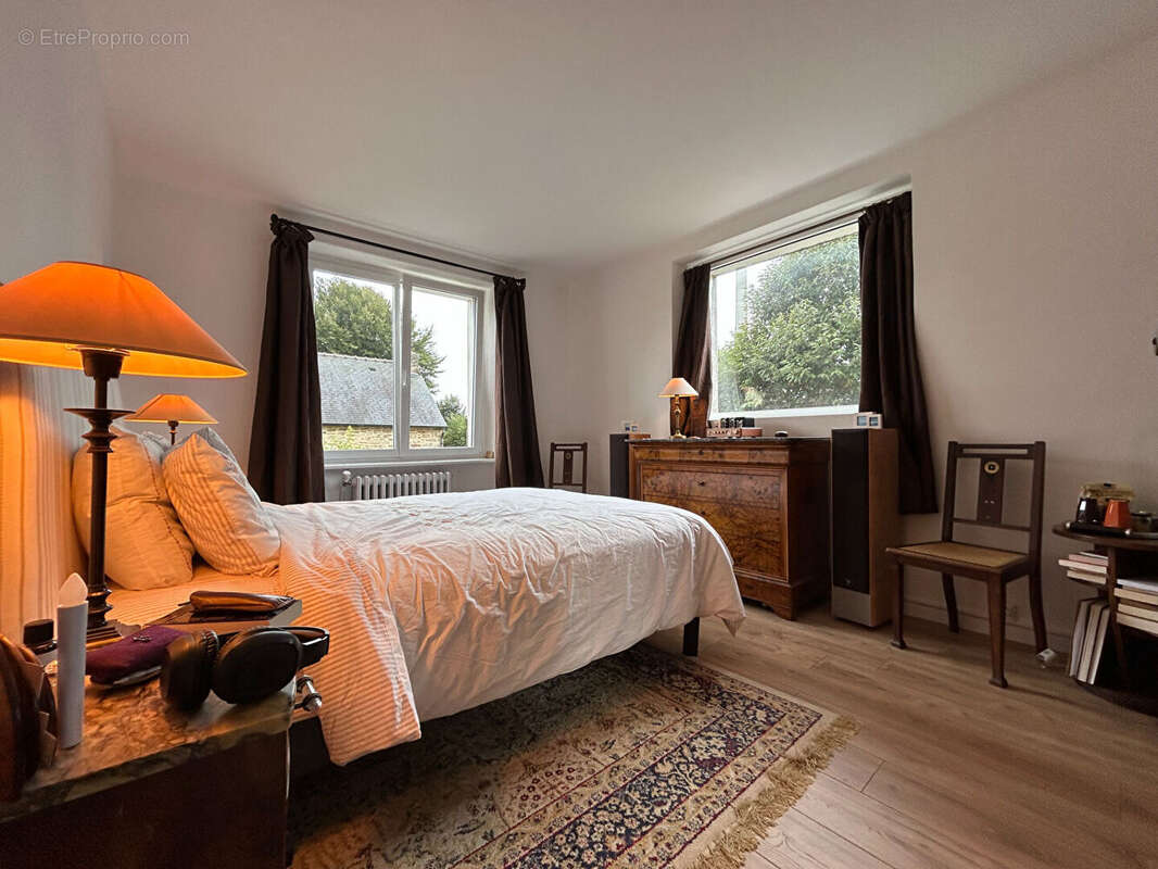 Maison rénovée + longère à rénover - Leuhan- 2500 m² de terrain - photo 5