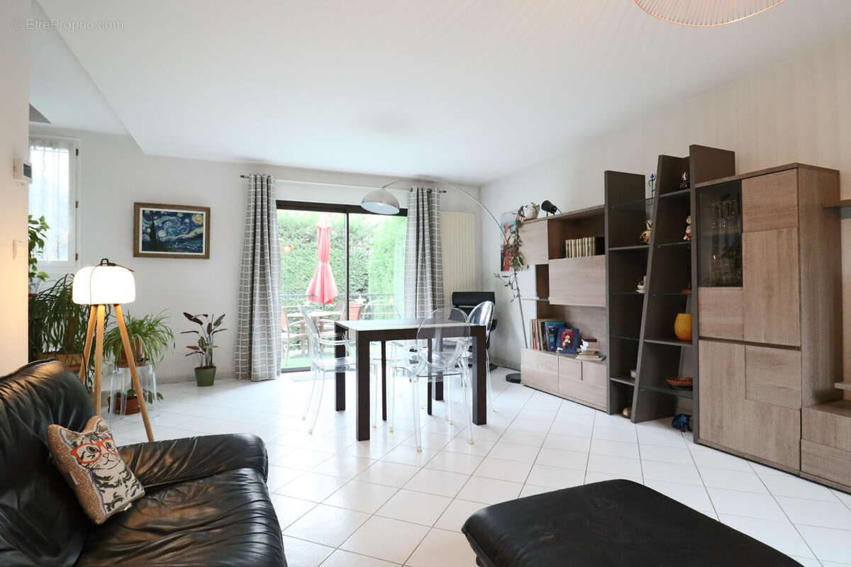 Maison à LES PAVILLONS-SOUS-BOIS