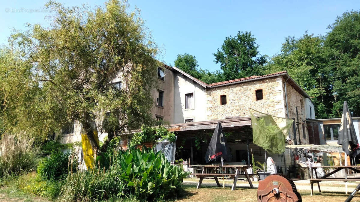 OVERVIEW - Maison à SAINT-JUNIEN